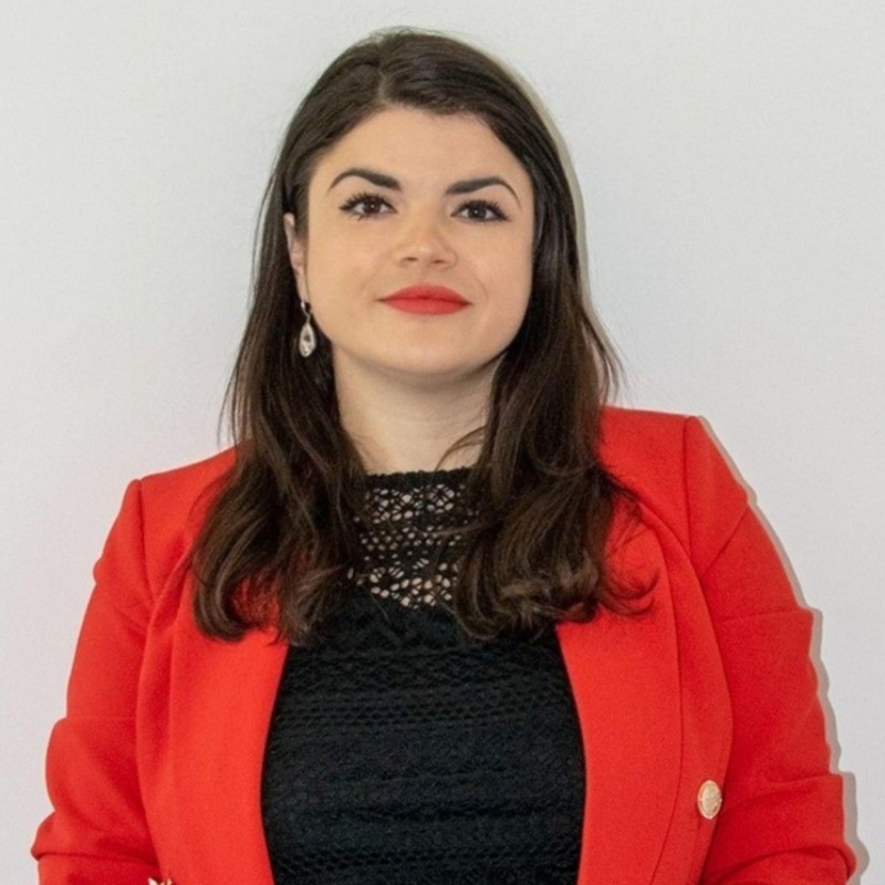 Деница Люцканова
